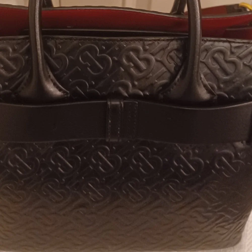 Handbag - Picture 2 of 10